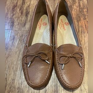 MARC JOSEPH NEW YORK HANDCRAFTED IN BRAZIL  MOCAASIN  TAN LEATHER SIZE 8 TASSELS